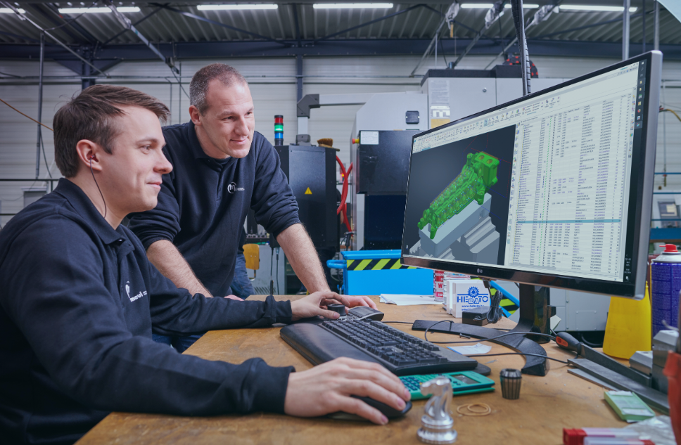 Expanding production or shorten time to market with new high-tech solutions can be a challenge. Emixa is your partner implementing the right solution
