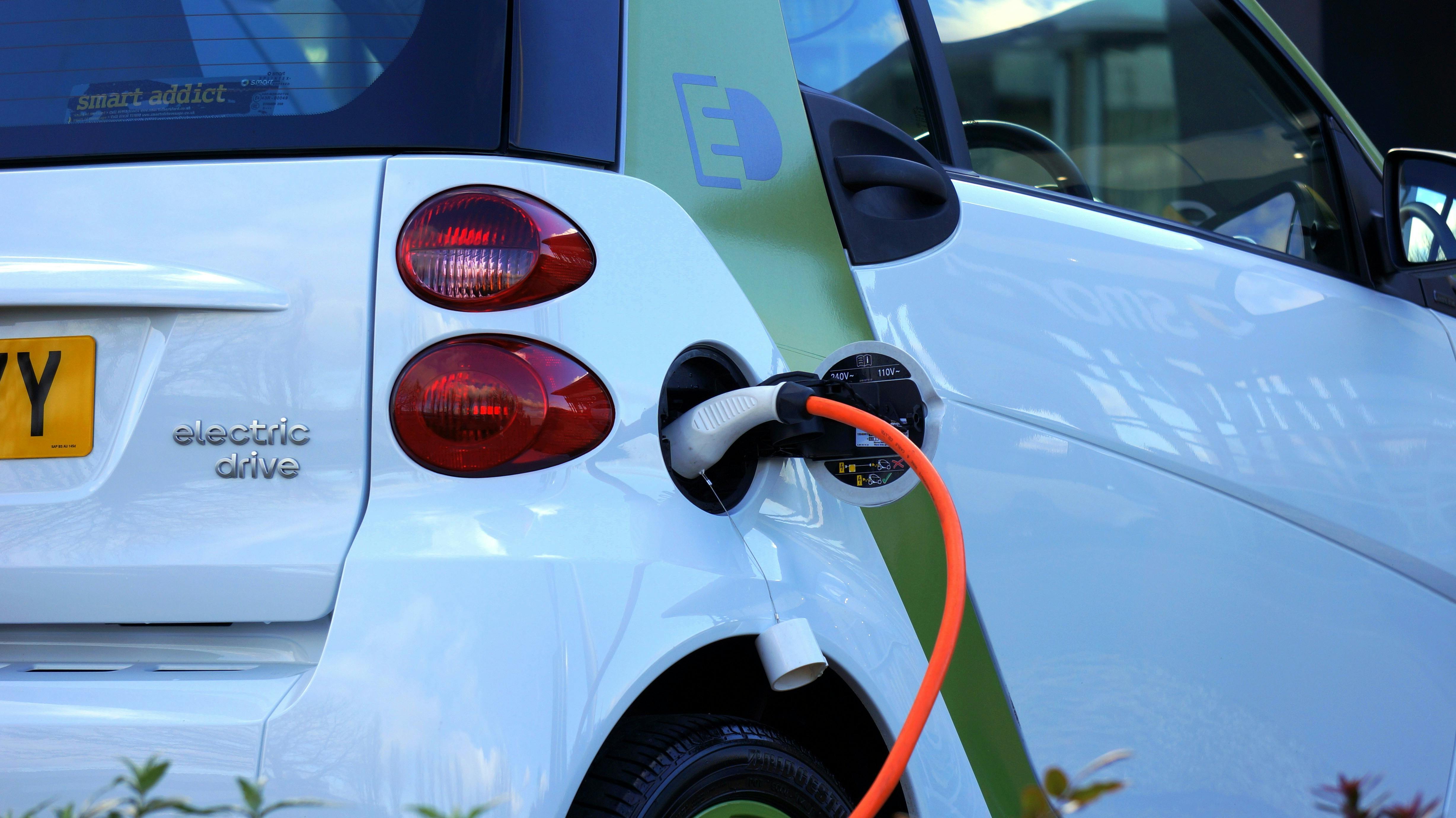 Electric & Autonomous Vehicles