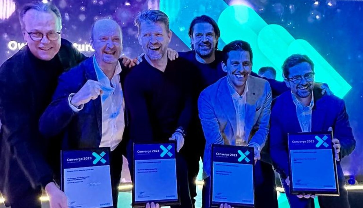 Emixa shows off their awards collected at the 2023 European Partner Leadership Summit